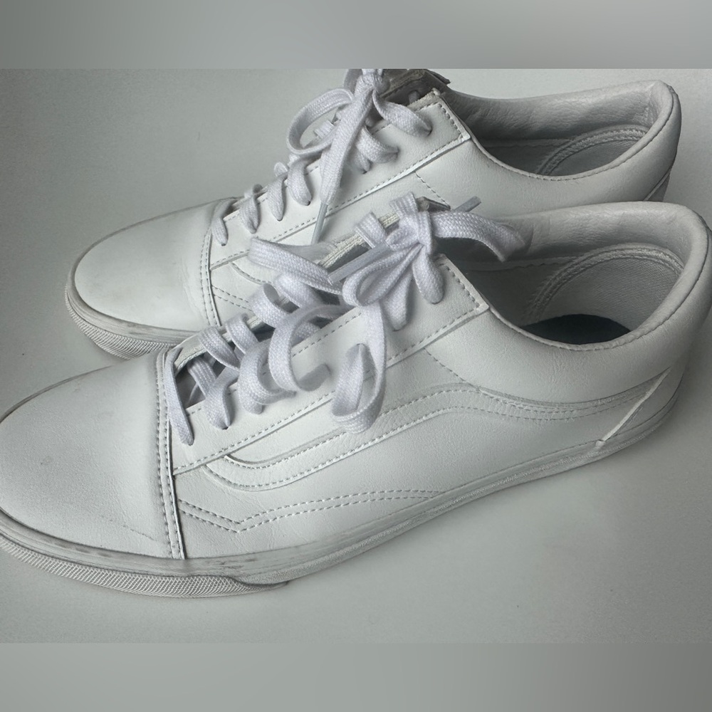 Vans Leather Old Skool Sneakers